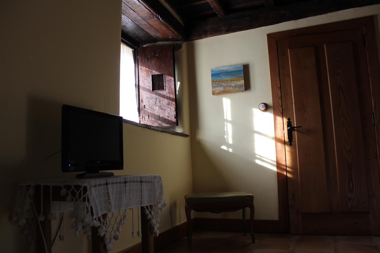 Hotel Rectoral De Anllo à Sober Extérieur photo
